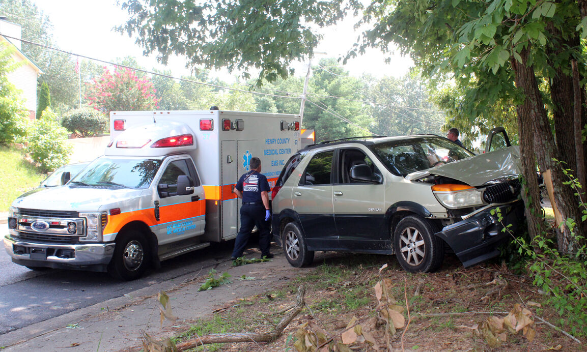 Three people injured in Tuesday wreck